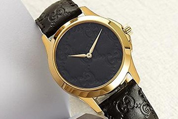 西安欧米茄手表表带发黄